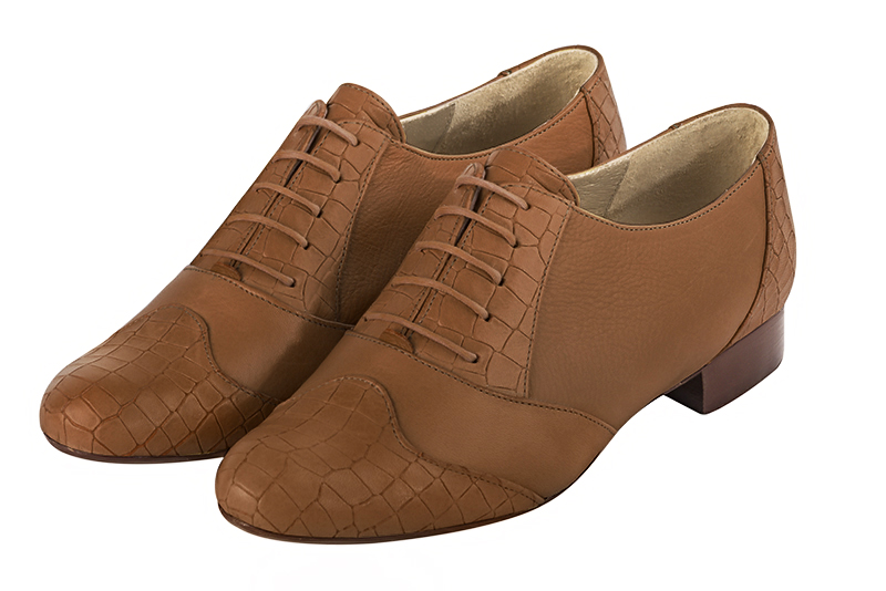 Caramel brown women's fashion lace-up shoes. Round toe. Flat leather soles. Front view - Florence KOOIJMAN